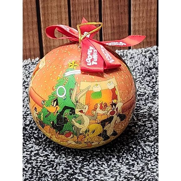 1995 Looney Tunes Christmas Ornament Matrix Bugs Daffy Tweety Bird Sylvester - Picture 1 of 5